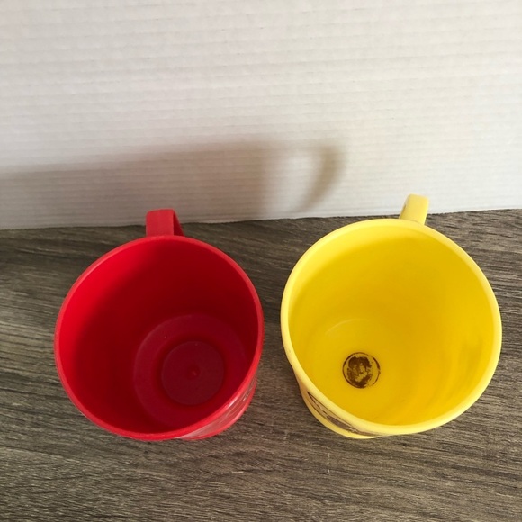 Vtg Plastic Advertising Mugs - Picture 4 of 11